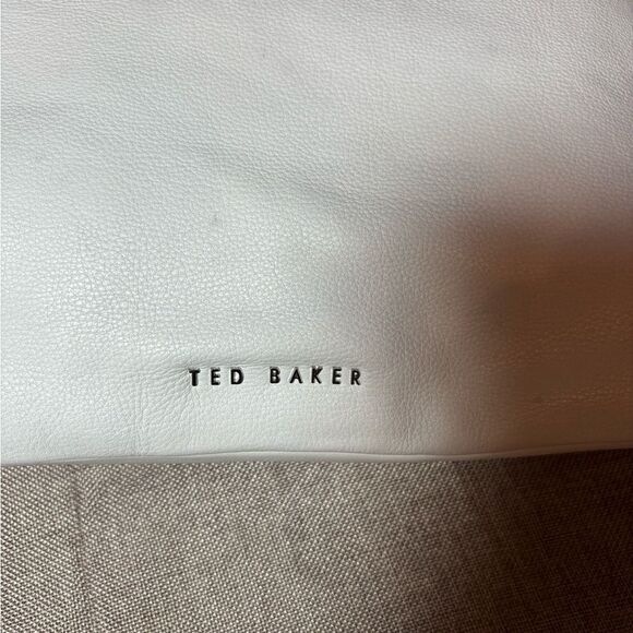 Ted Baker Leather Shoulder Bag in White - Picture 2 of 14